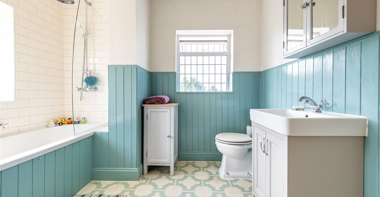 5 bedroom house for sale in Higham | Robinson Michael & Jackson