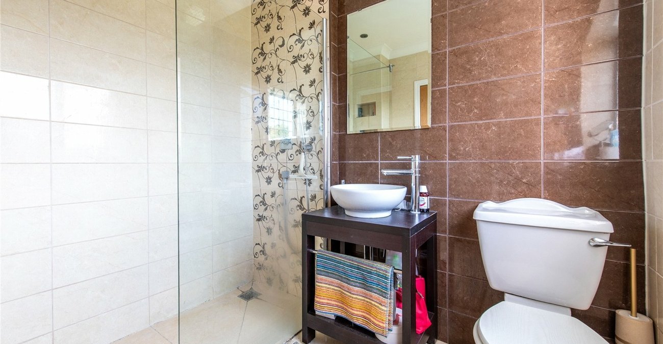 5 bedroom house for sale in Higham | Robinson Michael & Jackson