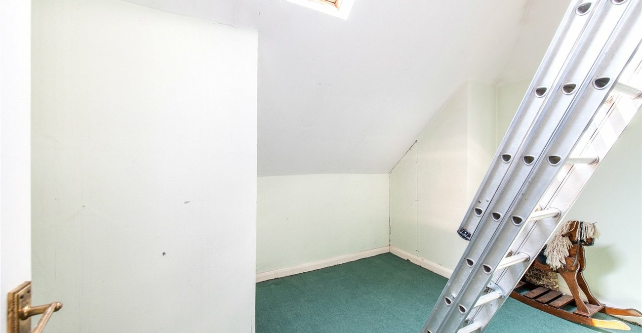 5 bedroom house for sale in Higham | Robinson Michael & Jackson