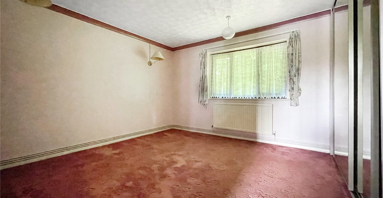 1 bedroom bungalow for sale in Kingsdown Close | Robinson Michael & Jackson