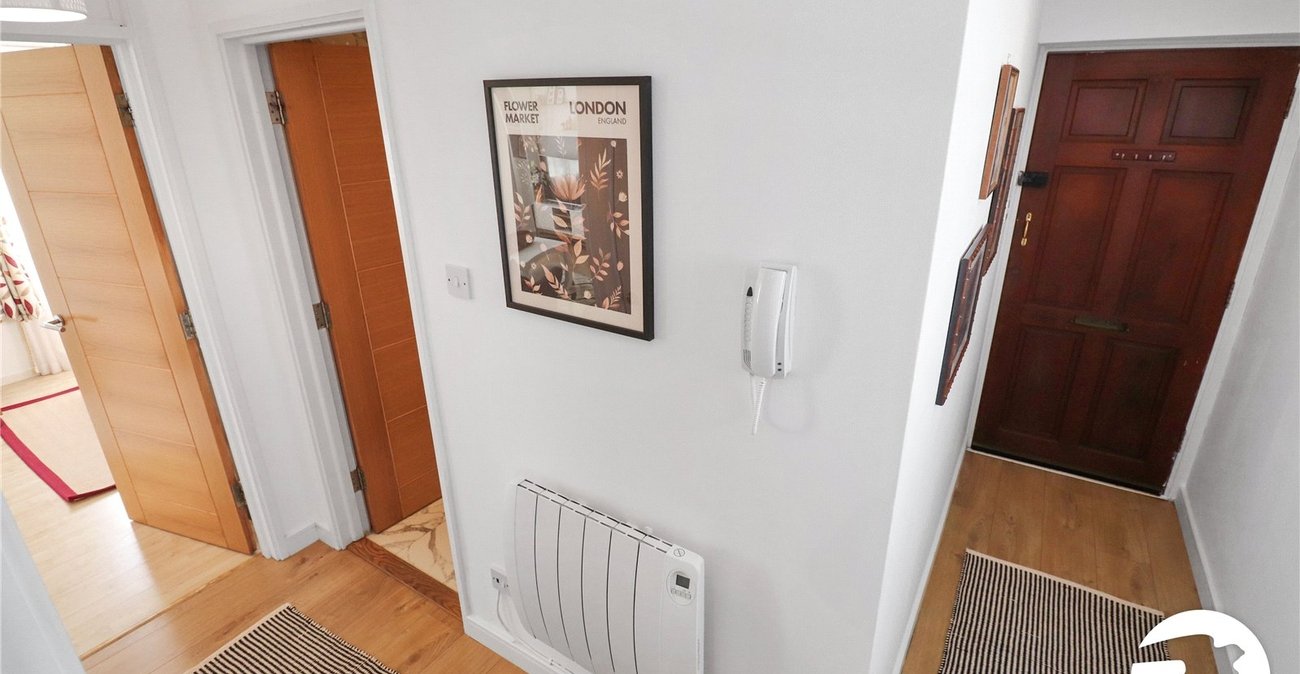 1 bedroom property for sale in Belvedere | Robinson Jackson