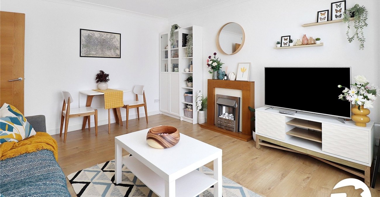 1 bedroom property for sale in Belvedere | Robinson Jackson