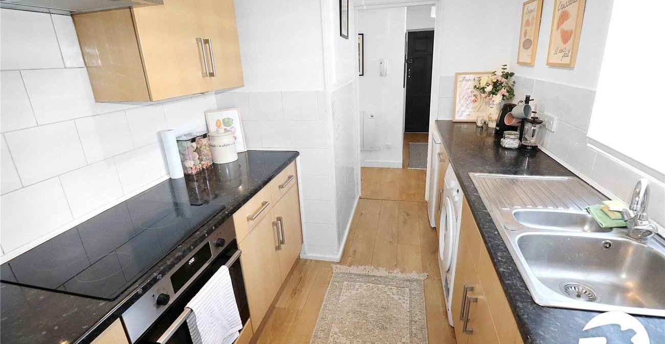 1 bedroom property for sale in Belvedere | Robinson Jackson