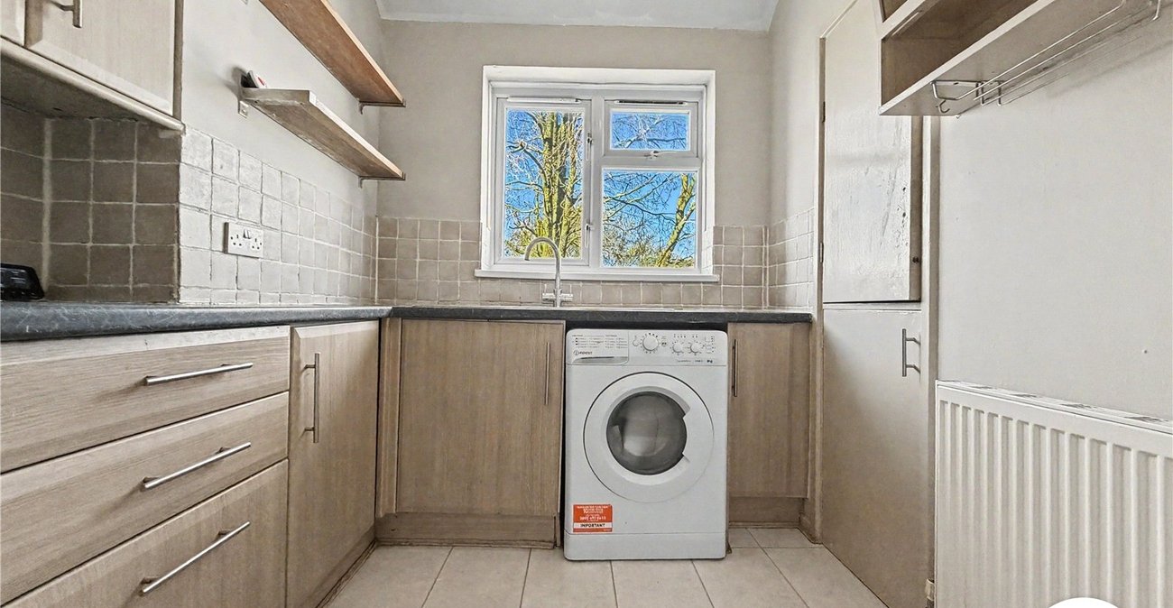 2 bedroom property for sale in Rochester | Robinson Michael & Jackson