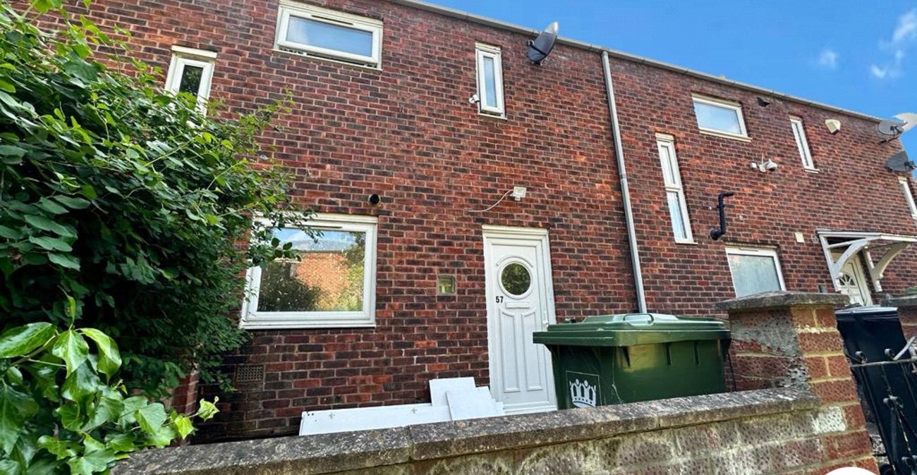 2 bedroom house for sale in Lewisham | Robinson Jackson
