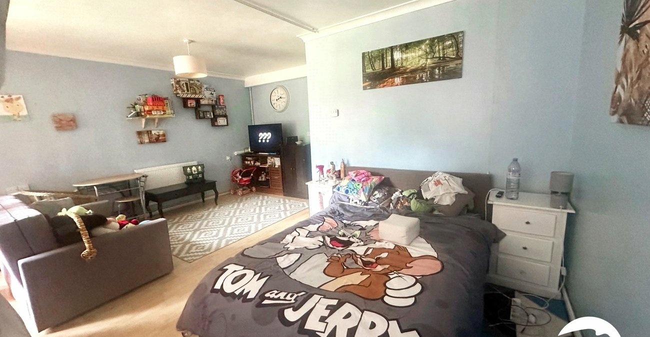 1 bedroom property for sale in Blackheath | Robinson Jackson