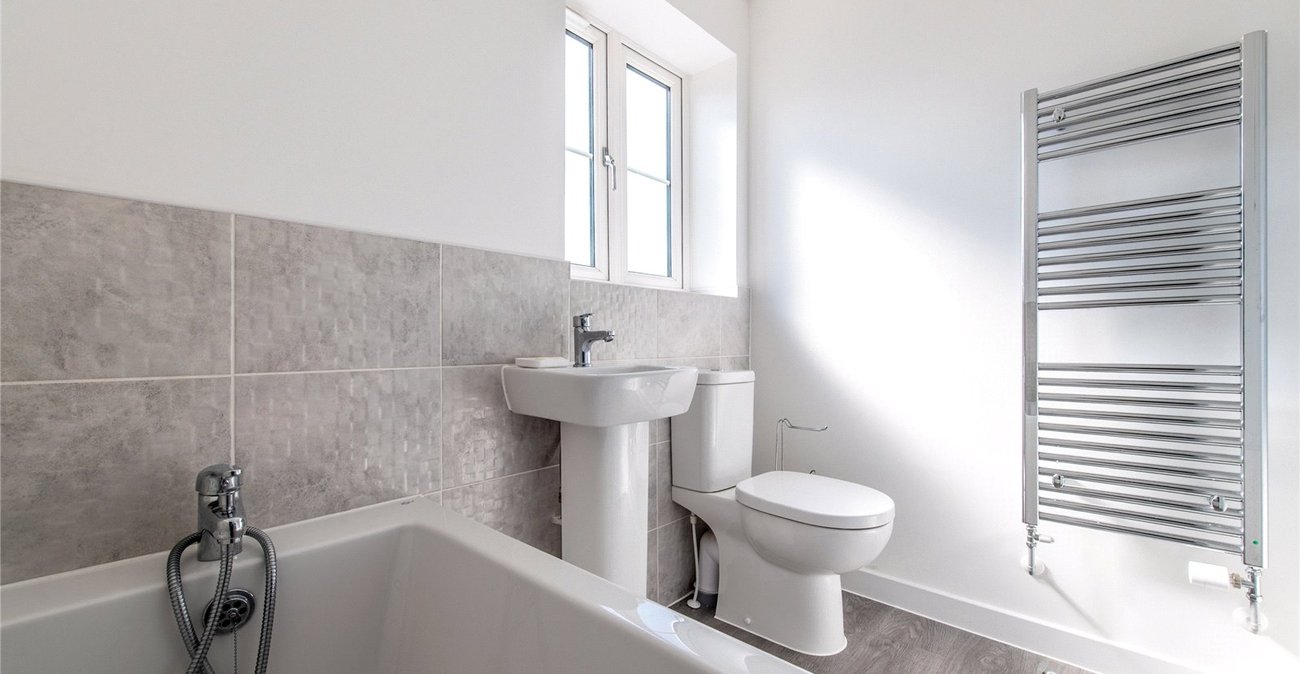 4 bedroom house for sale in Gravesend | Robinson Michael & Jackson