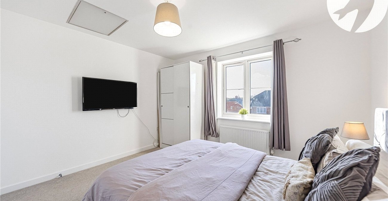 1 bedroom property for sale in Gravesend | Robinson Michael & Jackson