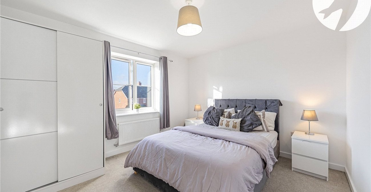 1 bedroom property for sale in Gravesend | Robinson Michael & Jackson