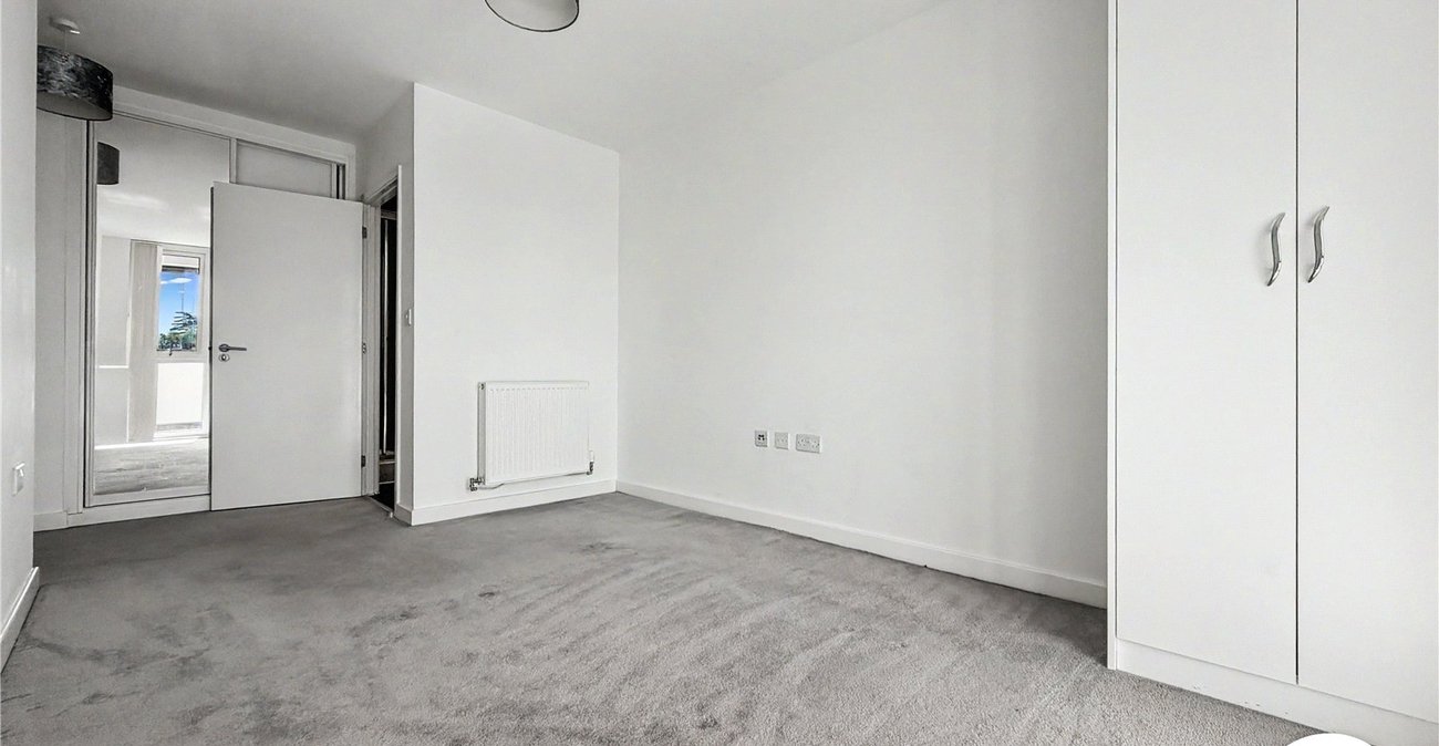 2 bedroom property for sale in Rochester | Robinson Michael & Jackson