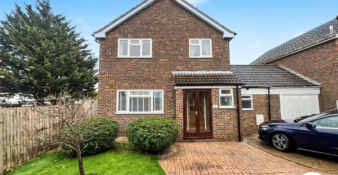 5 bedroom house for sale in Chatham | Robinson Michael & Jackson