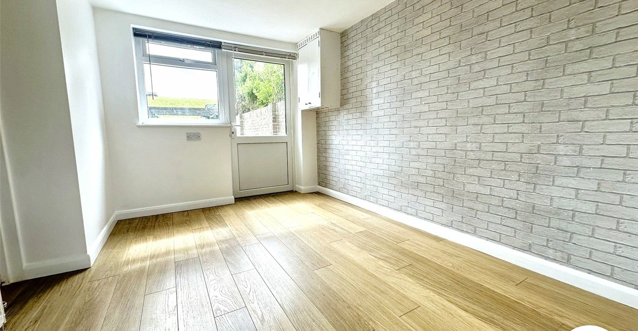 5 bedroom house for sale in Chatham | Robinson Michael & Jackson