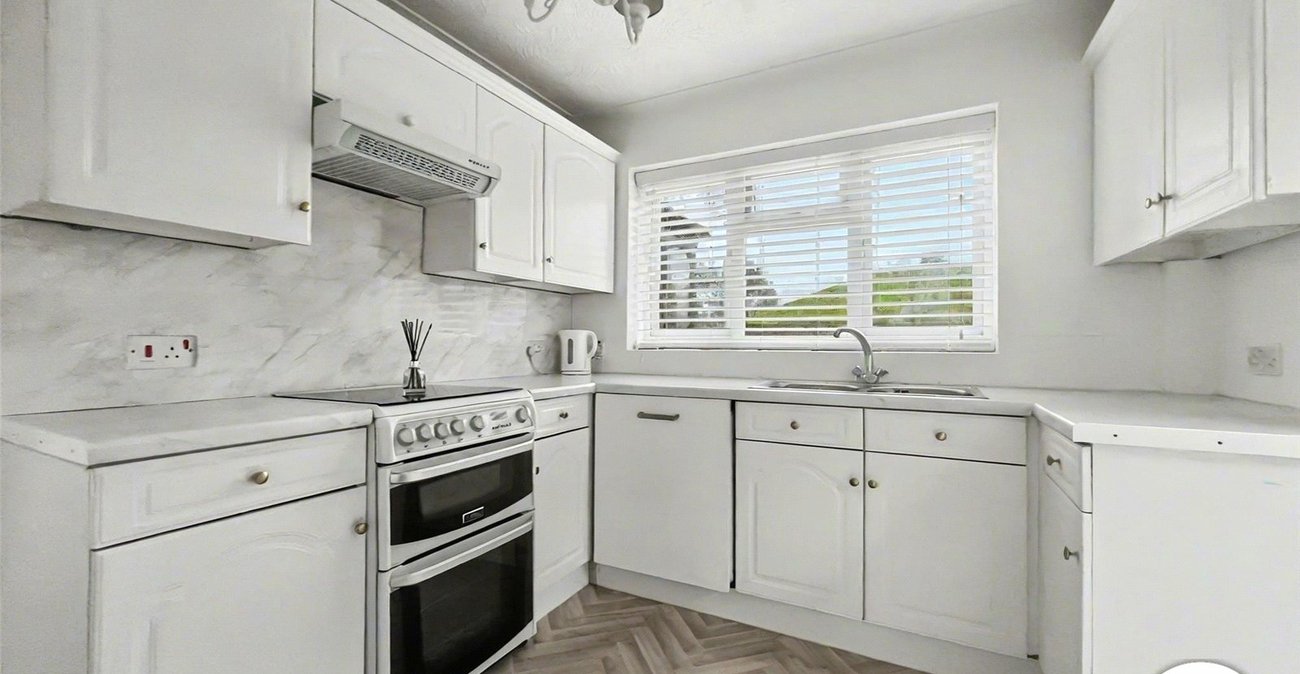 5 bedroom house for sale in Chatham | Robinson Michael & Jackson