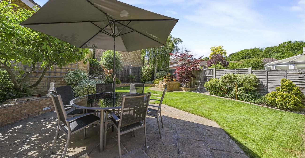 5 bedroom house for sale in Crayford | Robinson Jackson