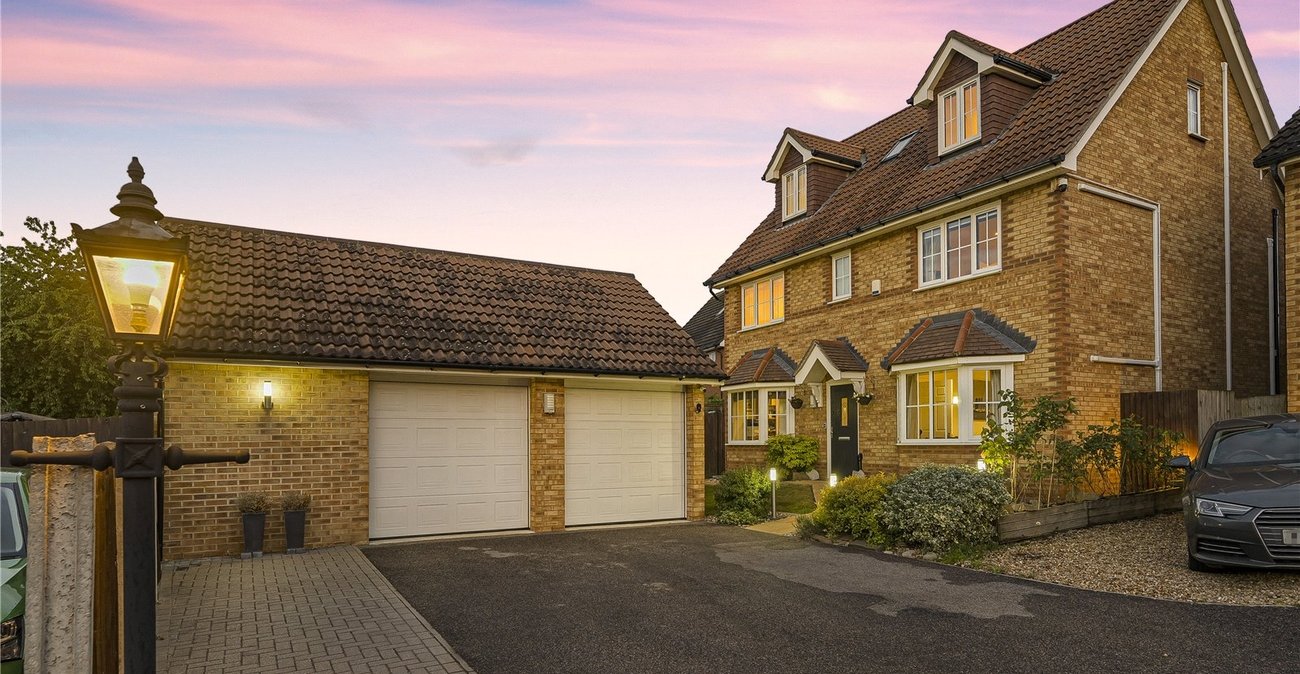5 bedroom house for sale in Crayford | Robinson Jackson