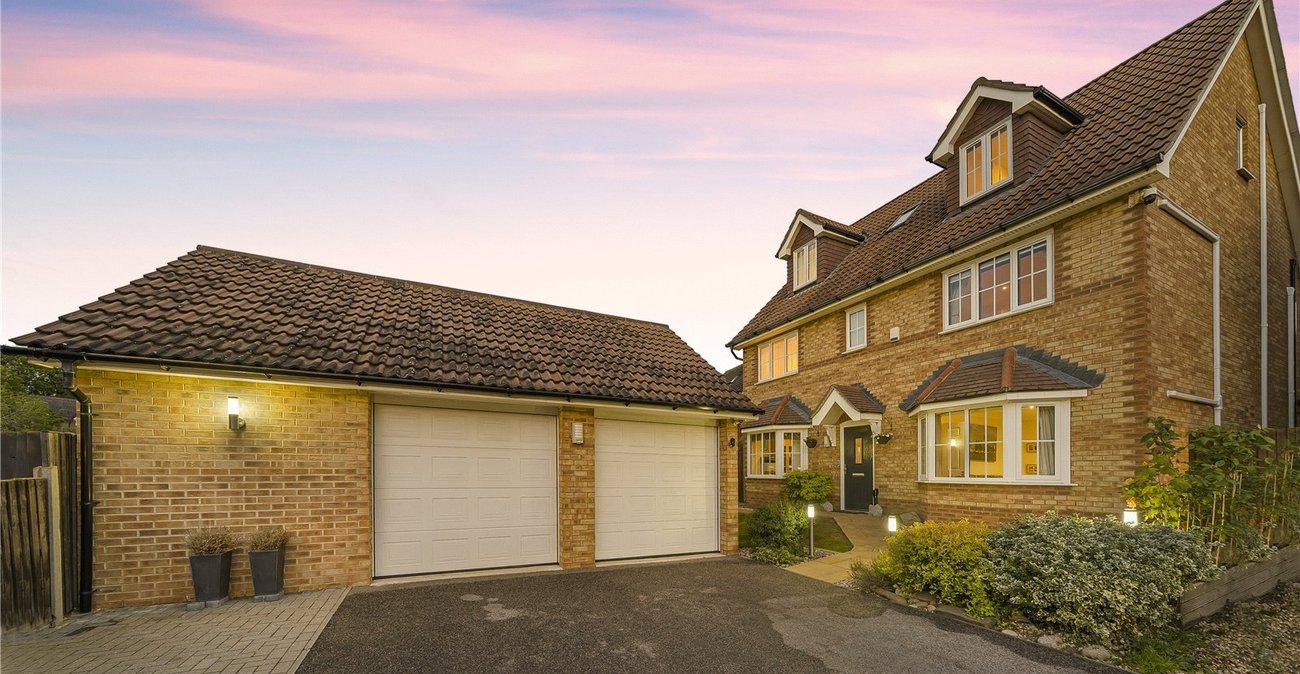 5 bedroom house for sale in Crayford | Robinson Jackson