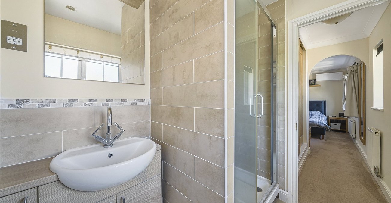 5 bedroom house for sale in Crayford | Robinson Jackson