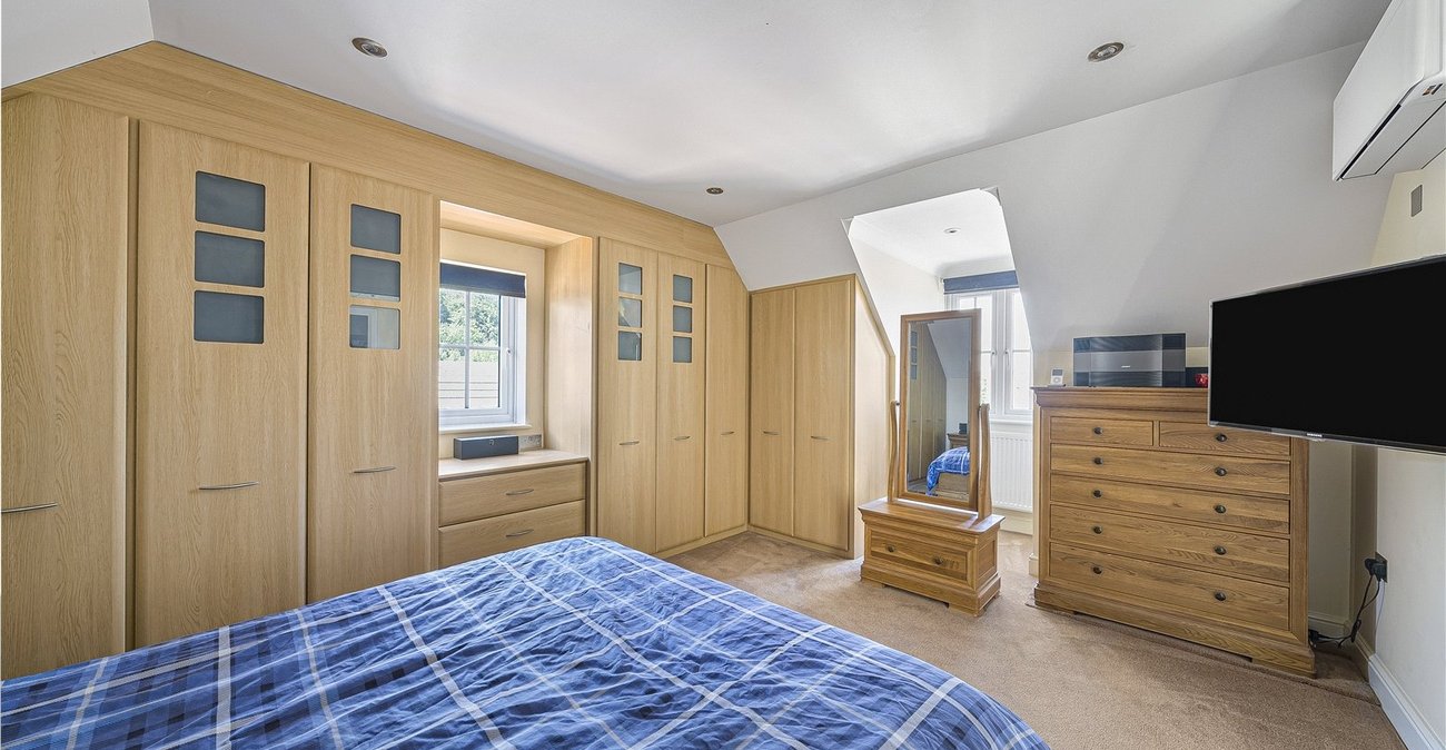 5 bedroom house for sale in Crayford | Robinson Jackson