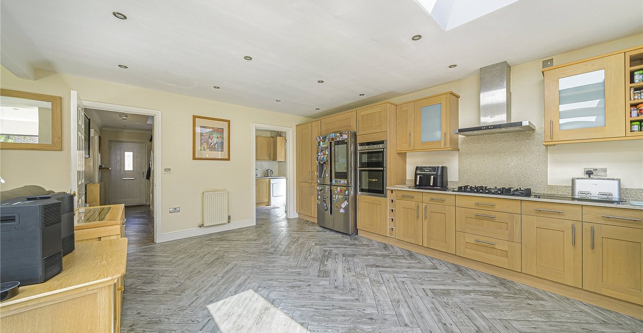 5 bedroom house for sale in Crayford | Robinson Jackson