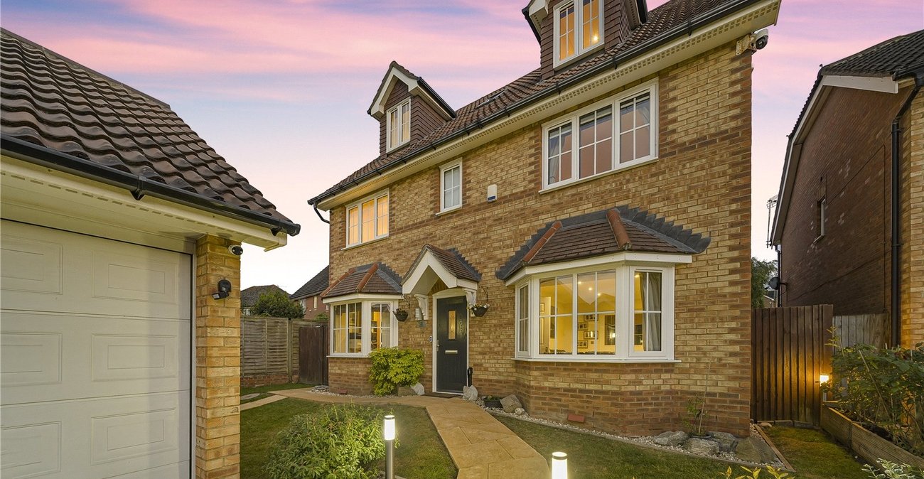 5 bedroom house for sale in Crayford | Robinson Jackson