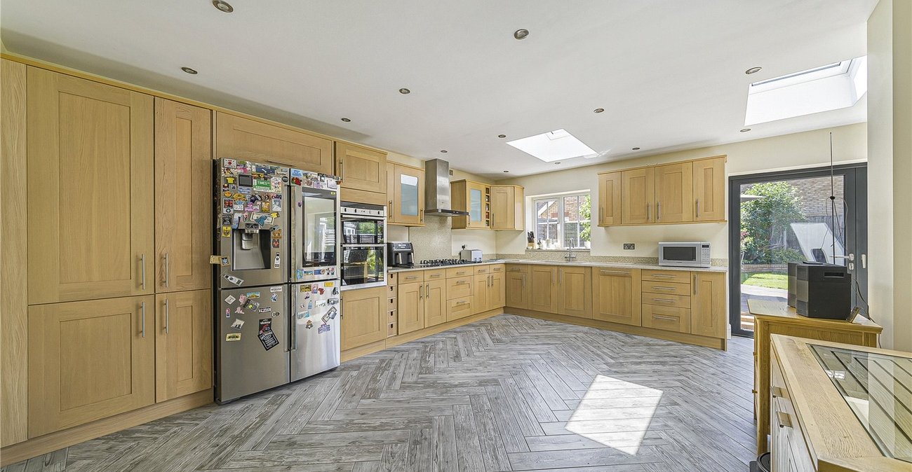 5 bedroom house for sale in Crayford | Robinson Jackson