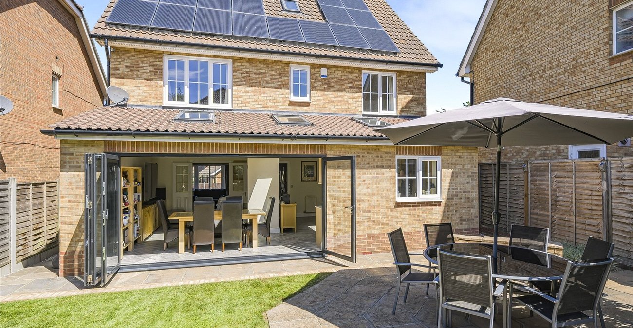 5 bedroom house for sale in Crayford | Robinson Jackson