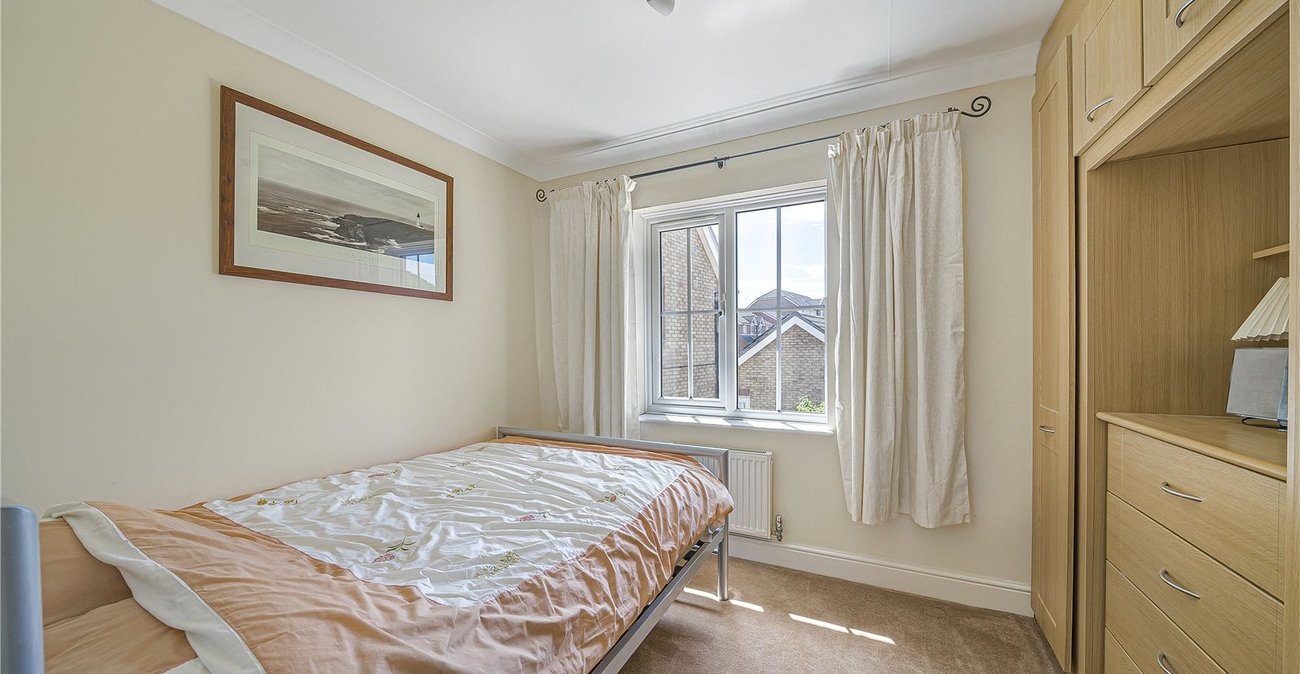 5 bedroom house for sale in Crayford | Robinson Jackson