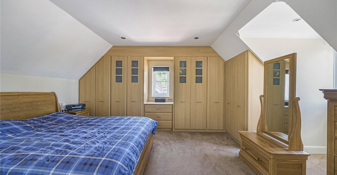 5 bedroom house for sale in Crayford | Robinson Jackson