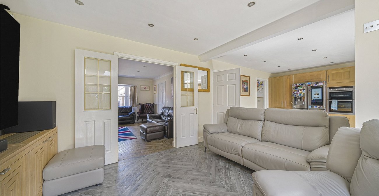 5 bedroom house for sale in Crayford | Robinson Jackson