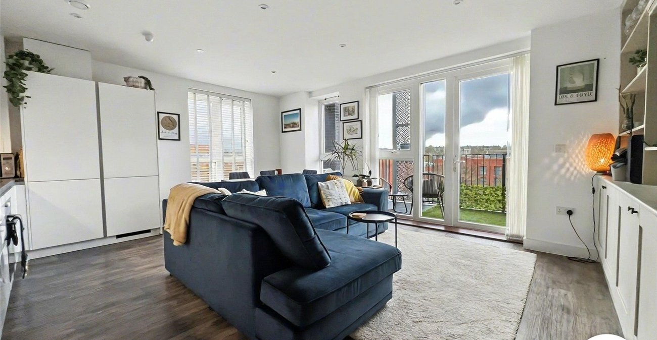 2 bedroom property for sale in Rochester | Robinson Michael & Jackson