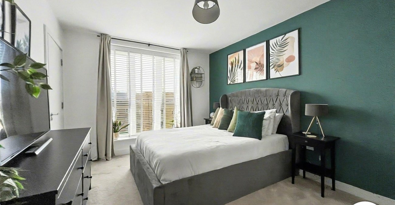 2 bedroom property for sale in Rochester | Robinson Michael & Jackson