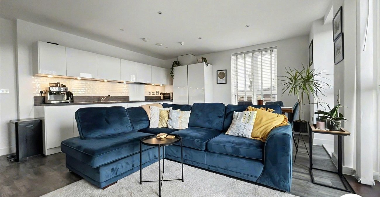 2 bedroom property for sale in Rochester | Robinson Michael & Jackson