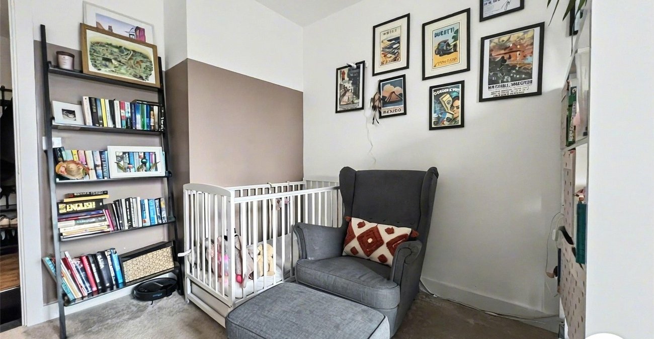 2 bedroom property for sale in Rochester | Robinson Michael & Jackson