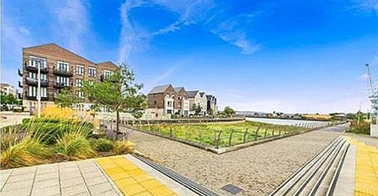 2 bedroom property for sale in Rochester | Robinson Michael & Jackson