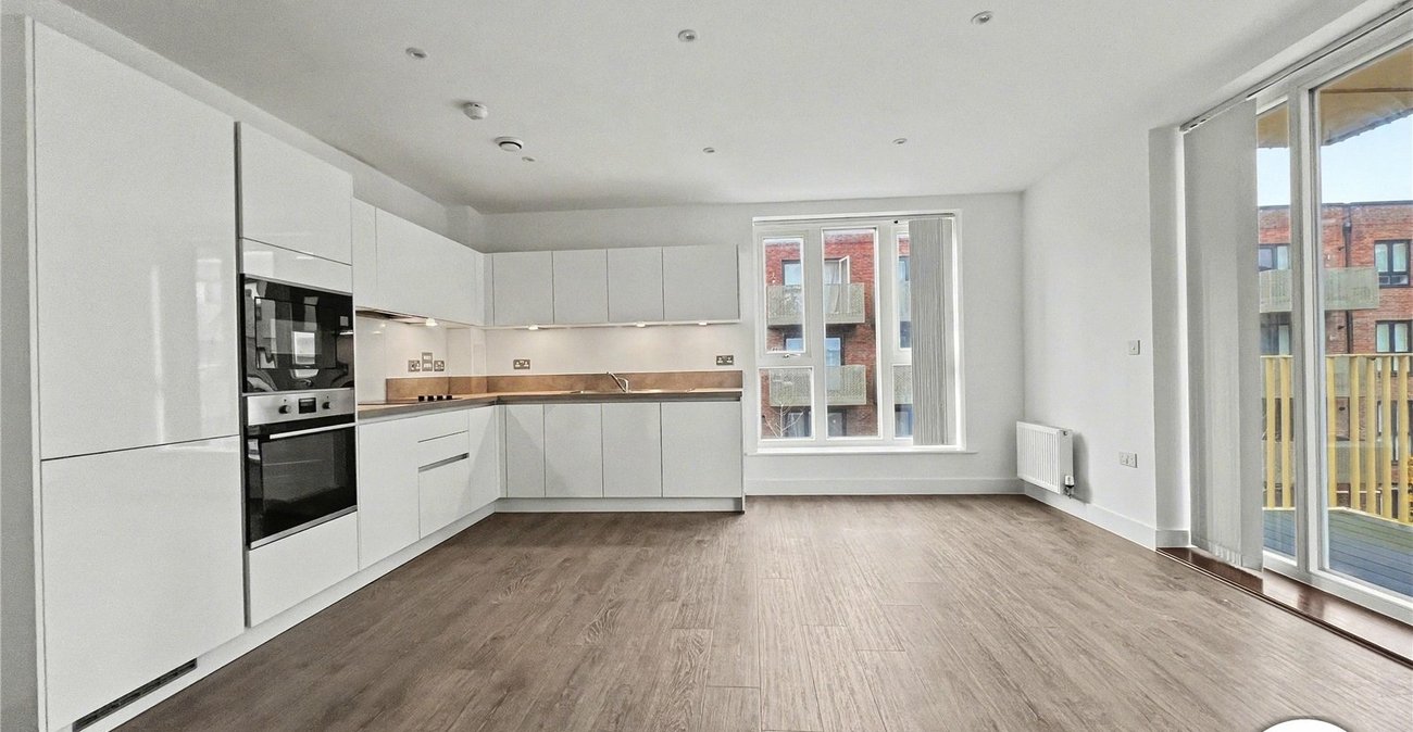 2 bedroom property for sale in Rochester | Robinson Michael & Jackson