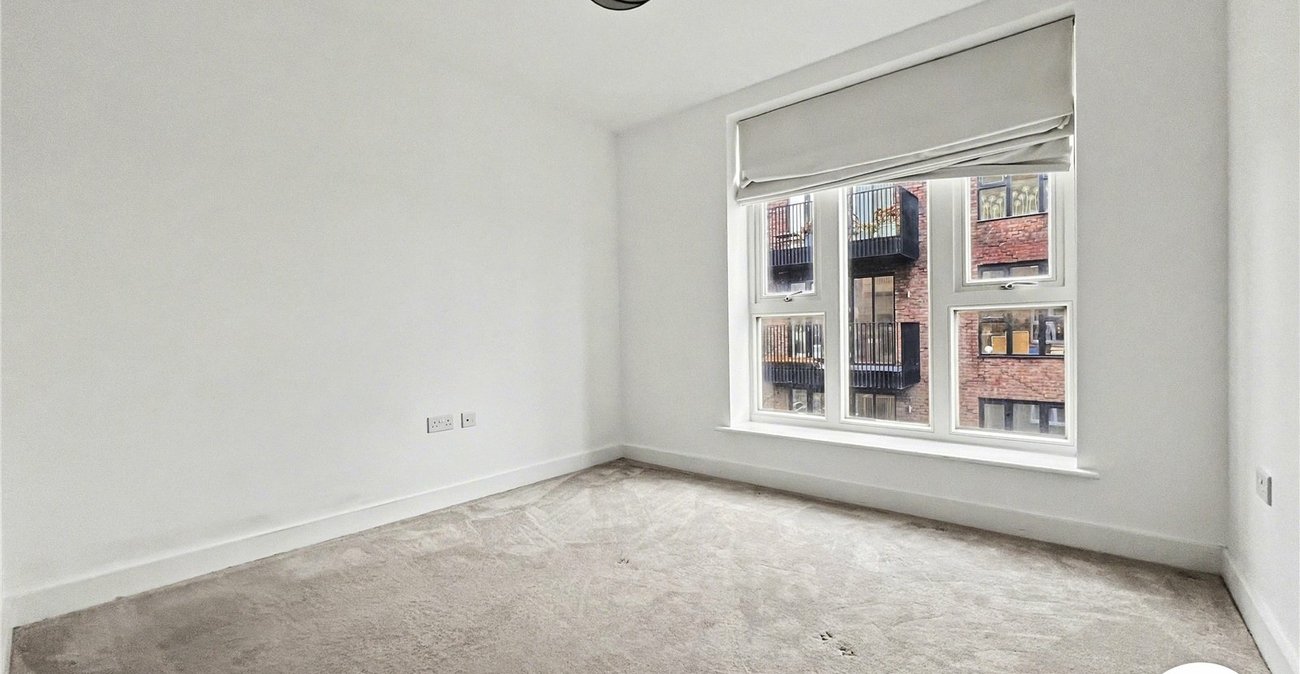 2 bedroom property for sale in Rochester | Robinson Michael & Jackson