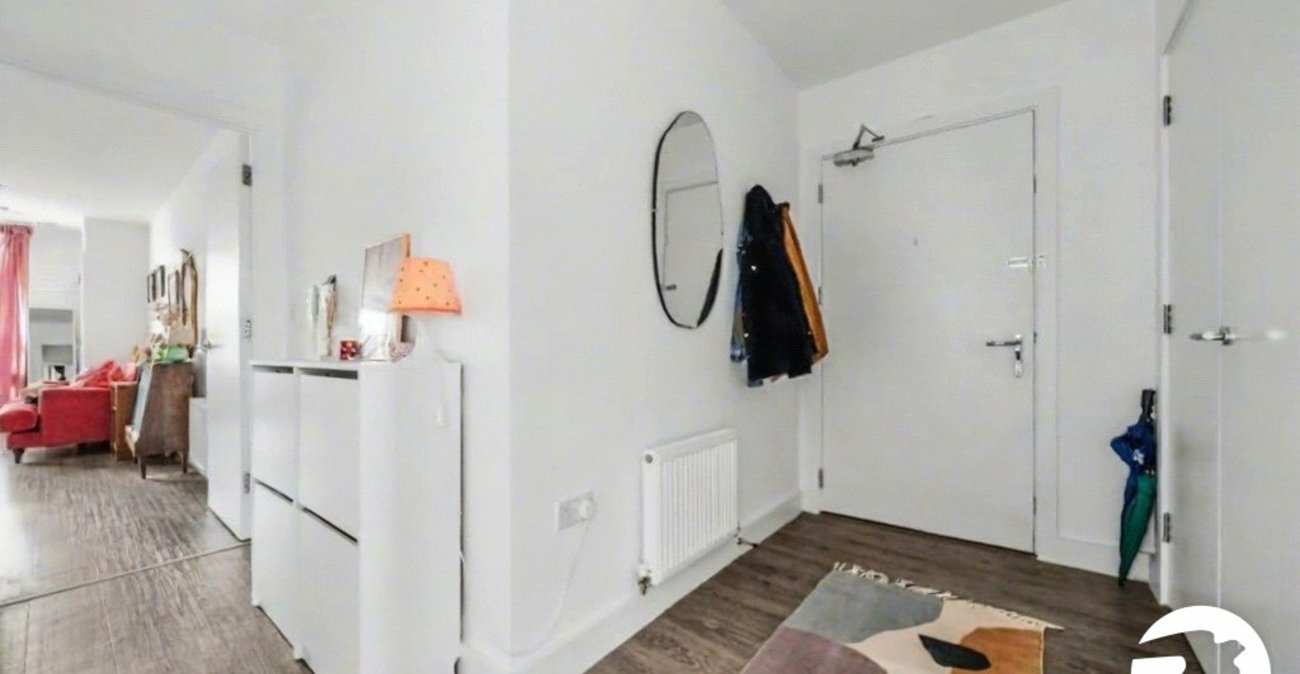 2 bedroom property for sale in Rochester | Robinson Michael & Jackson