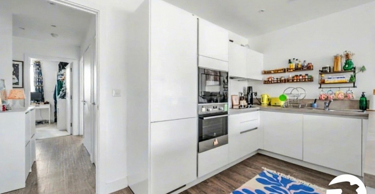 2 bedroom property for sale in Rochester | Robinson Michael & Jackson