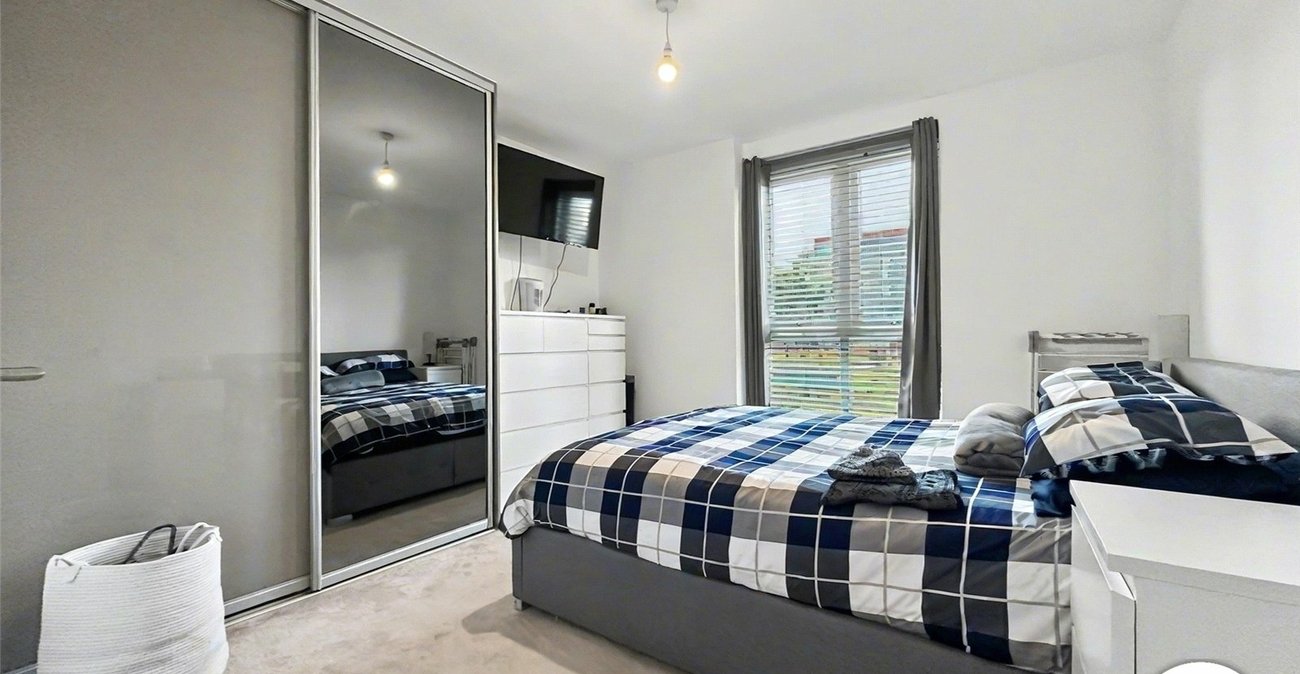 2 bedroom property for sale in Rochester | Robinson Michael & Jackson