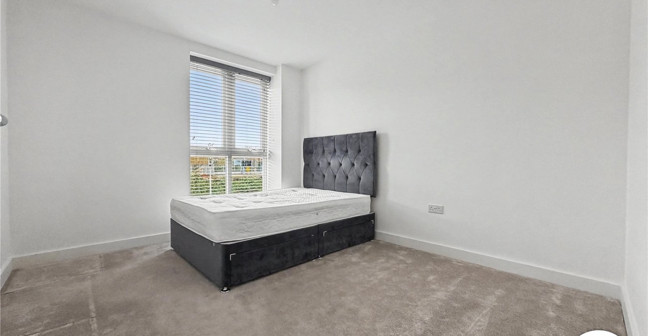 2 bedroom property for sale in Rochester | Robinson Michael & Jackson