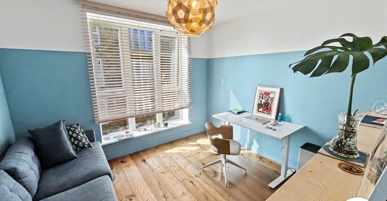 2 bedroom property for sale in Rochester | Robinson Michael & Jackson