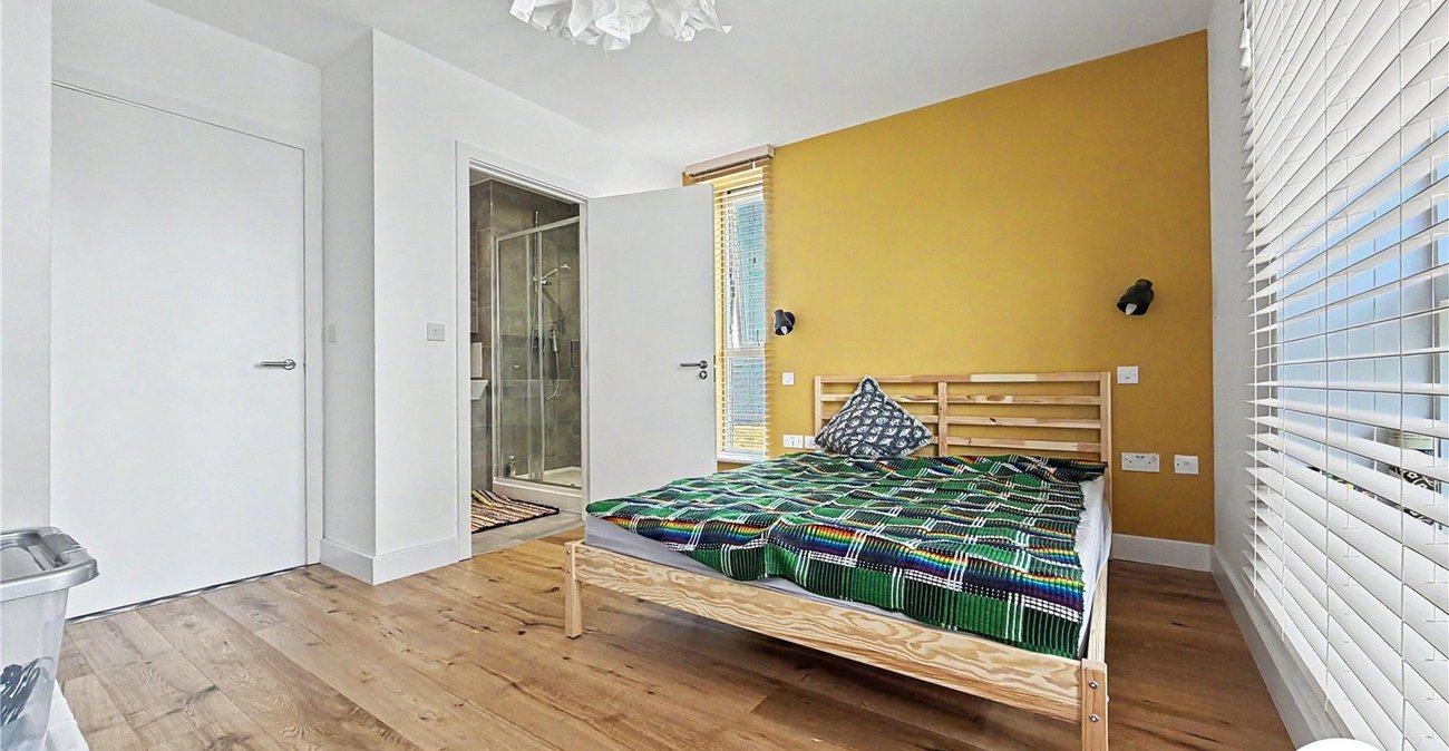 2 bedroom property for sale in Rochester | Robinson Michael & Jackson