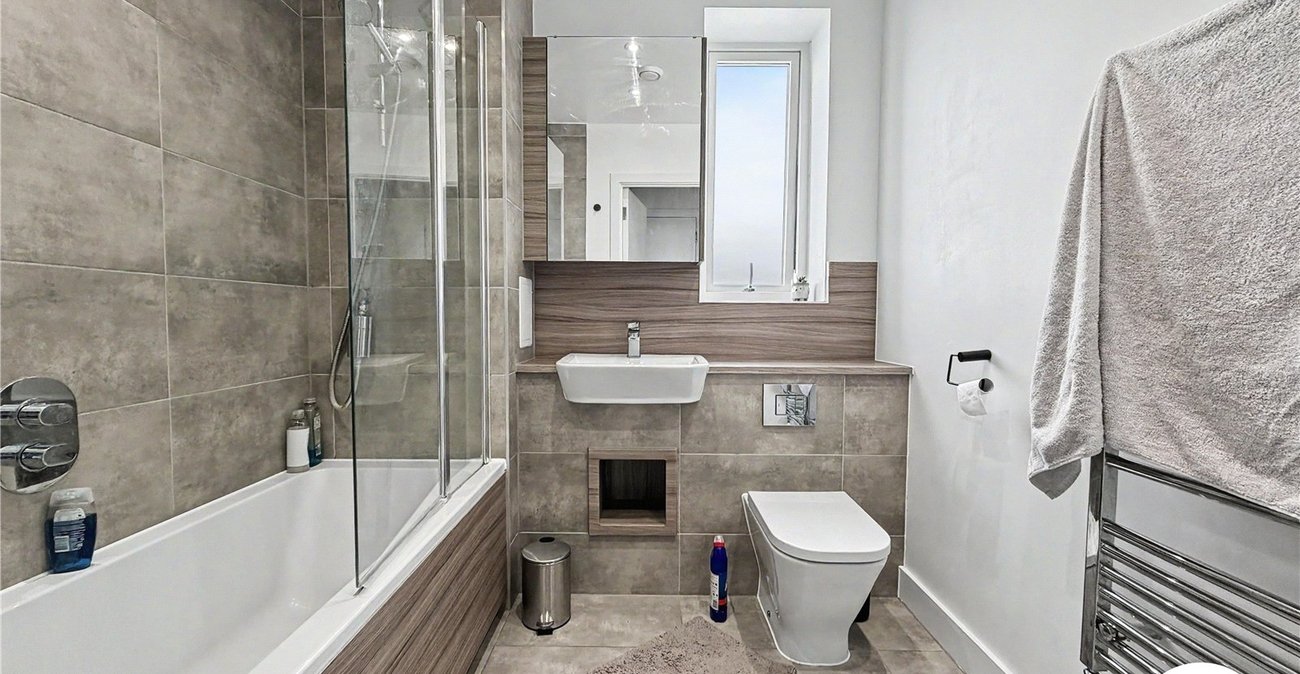 2 bedroom property for sale in Rochester | Robinson Michael & Jackson