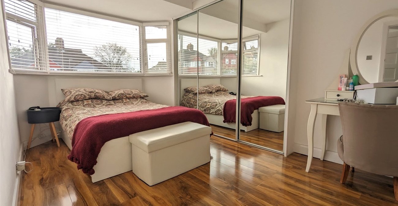 3 bedroom house for sale in Bromley | Robinson Jackson