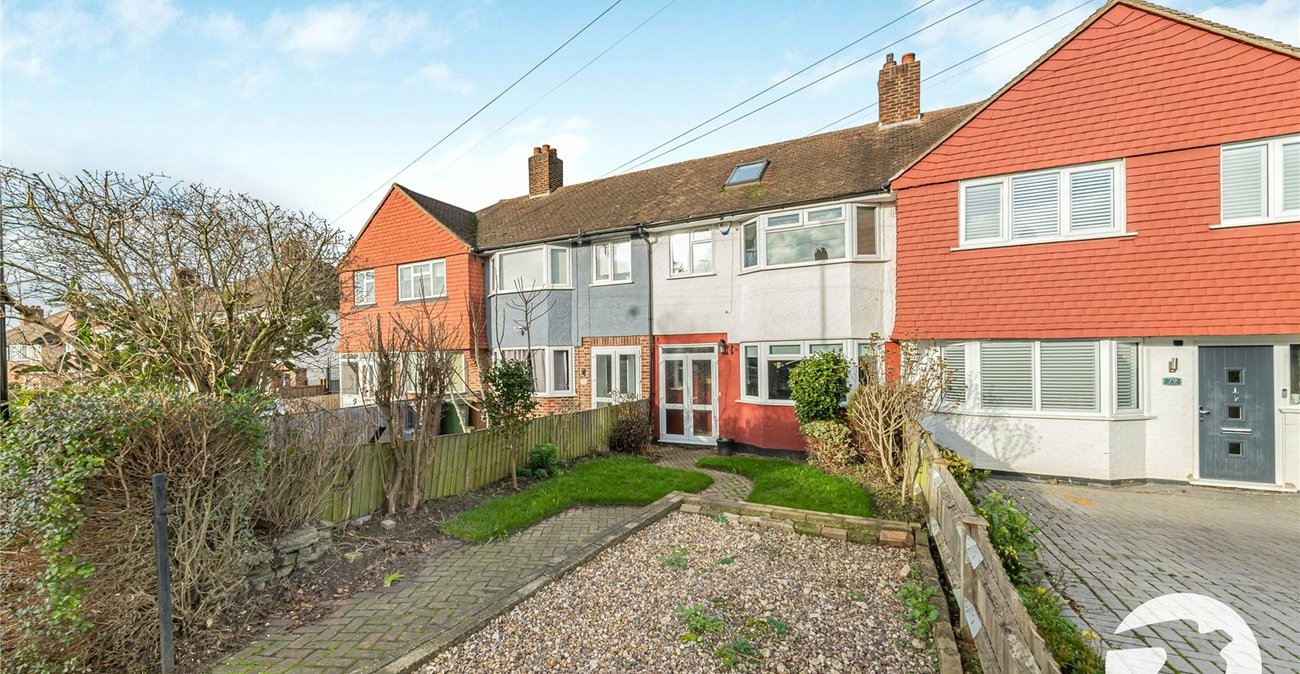 4 bedroom house for sale in Bromley | Robinson Jackson