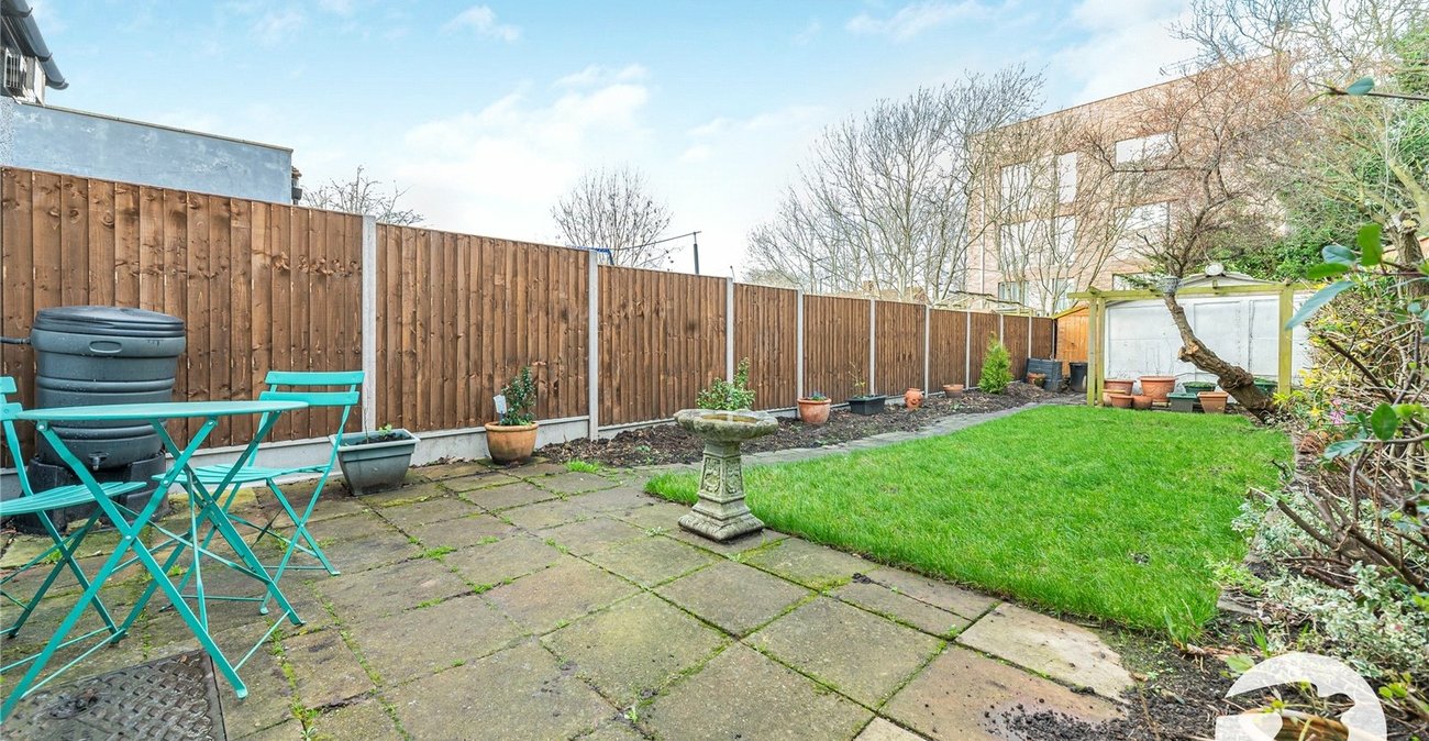 4 bedroom house for sale in Bromley | Robinson Jackson