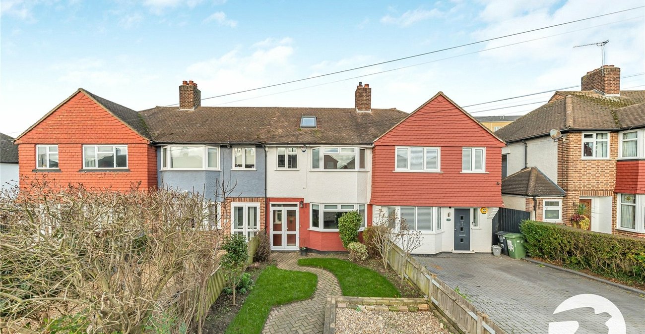 4 bedroom house for sale in Bromley | Robinson Jackson