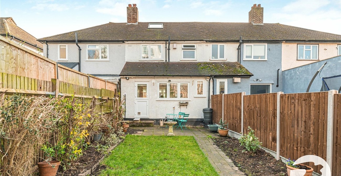 4 bedroom house for sale in Bromley | Robinson Jackson