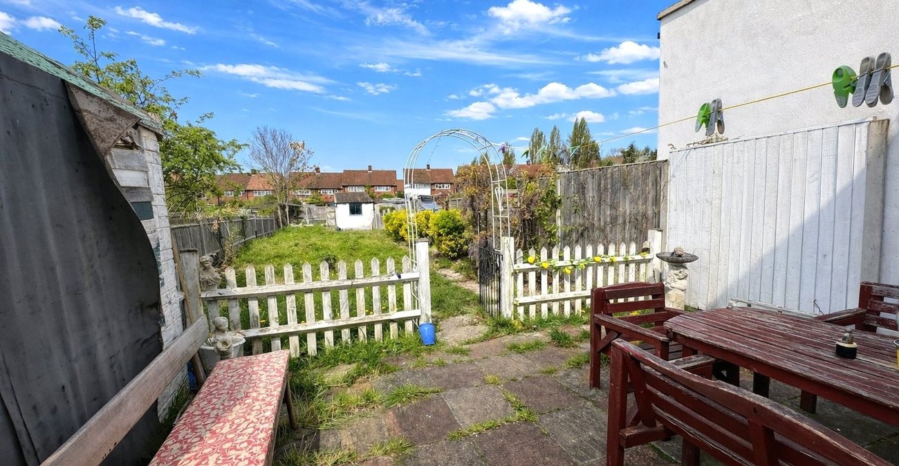 3 bedroom house for sale in Bromley | Robinson Jackson