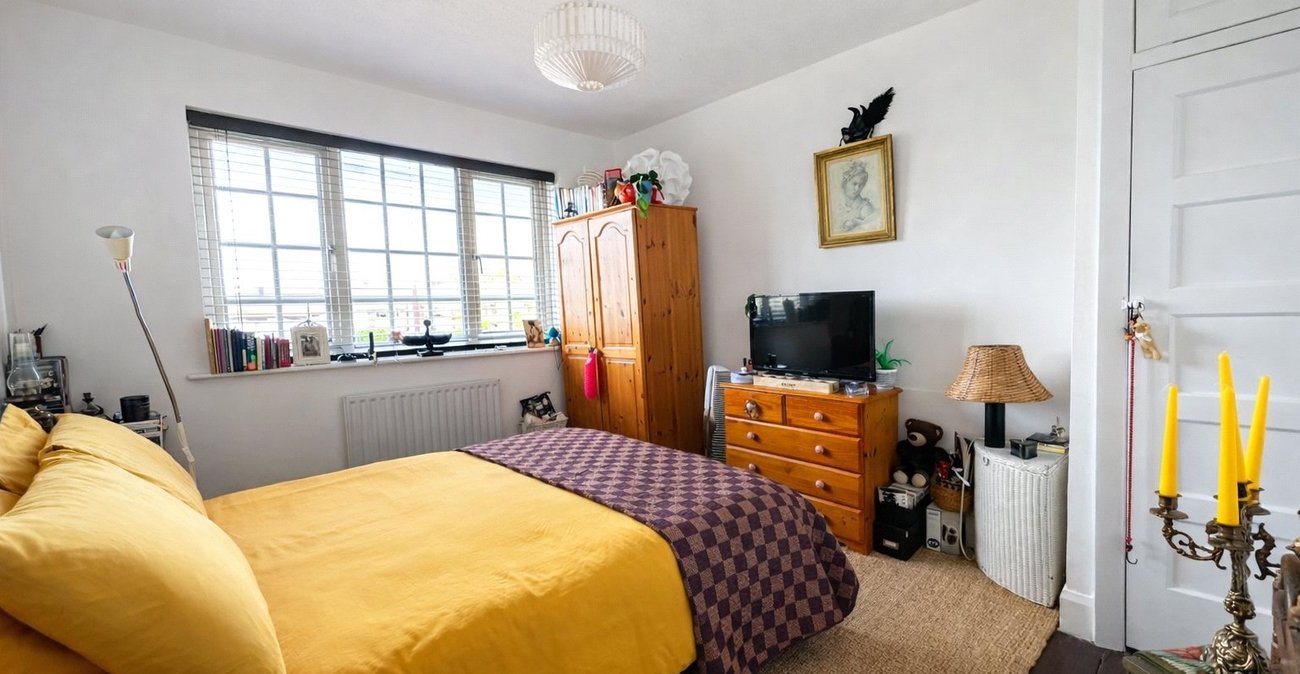 3 bedroom house for sale in Bromley | Robinson Jackson